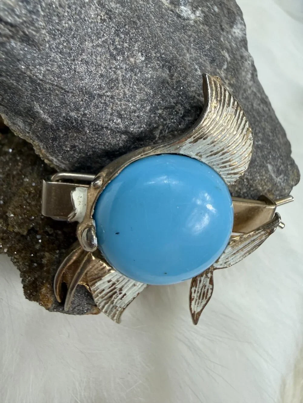 Vintage Turquoise Plastic Cab Fish Barrette Gold Tone